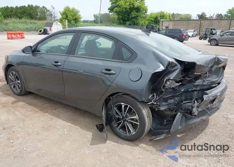 2024 Kia Forte Lxs z USA, uszkodzony, nr VIN 3KPF24AD9RE830185